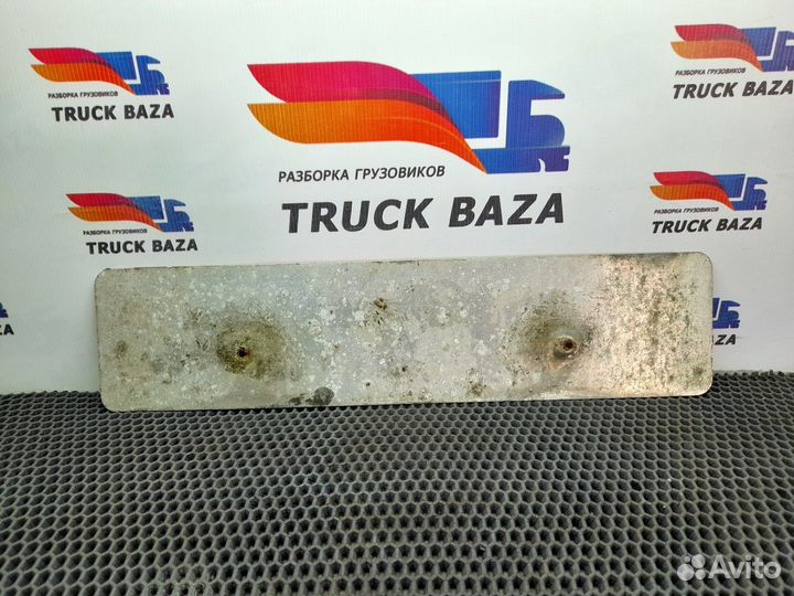 Отражатель на крыло левый