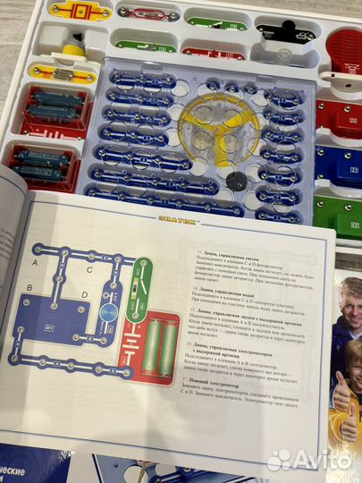 Конструктор Знаток 180 схем