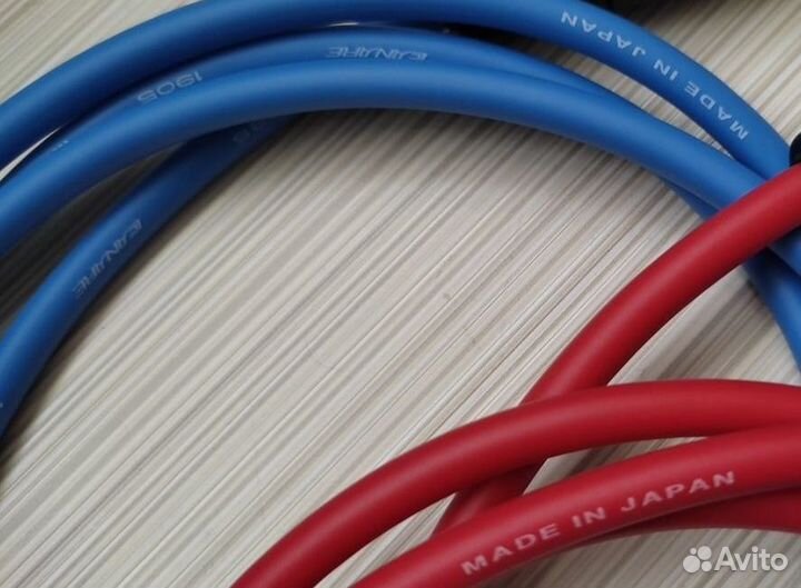 Пара микрофонных балансных шнуров Canare XLR-XLR