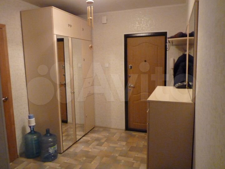 3-к. квартира, 70 м², 1/5 эт.