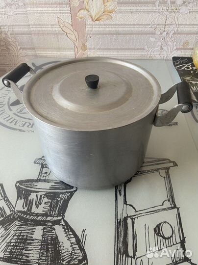 Посуда кастрюли