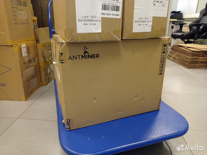 Майнер Asic Antminer Bitmain S19 Hyd 146th