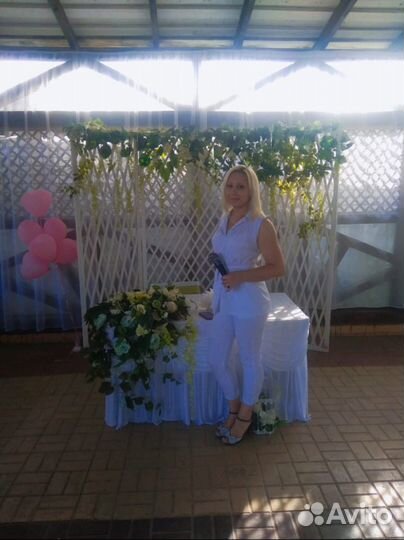 Ведущая, музыканты, проведение торжеств