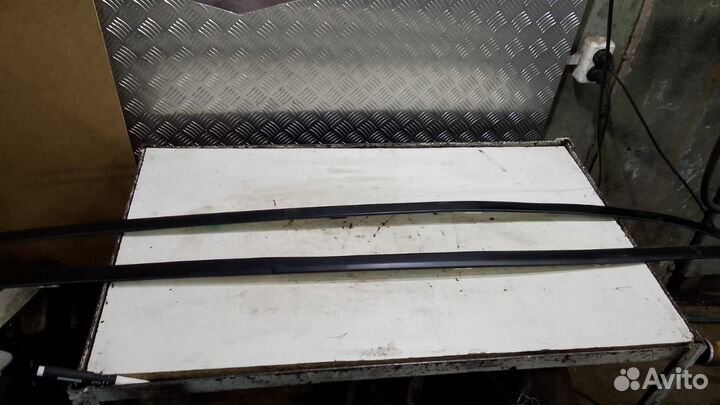 Молдинг крыши левый Renault Megane 3