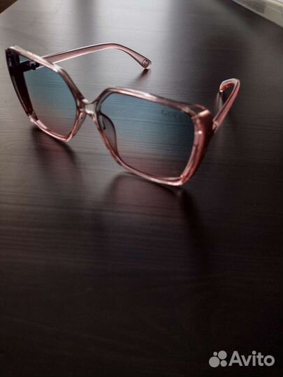 Солнцезащитные очки