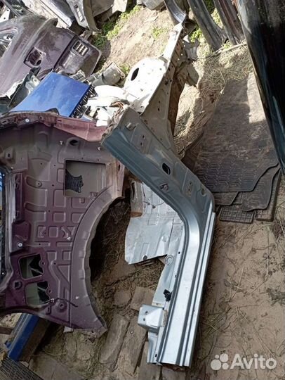 Хендай верна лонжерон правый