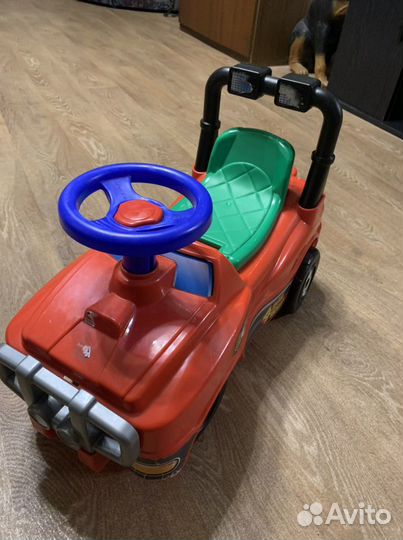 Машинка-каталка