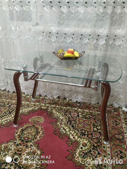 Кухонный стол