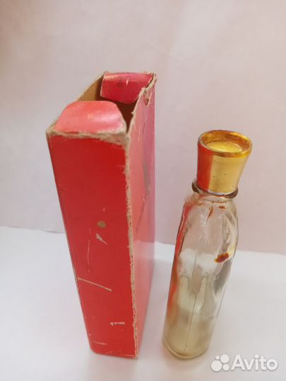 Флакон+коробочка от духов 