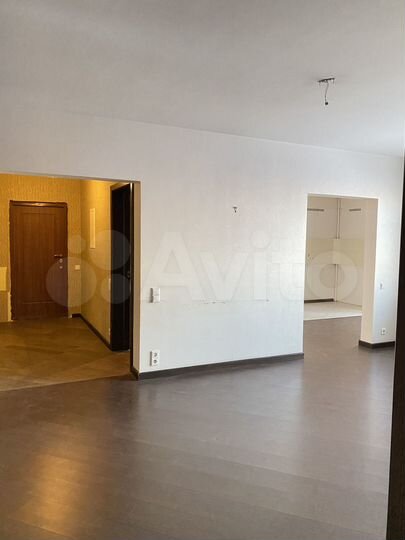 3-к. квартира, 81 м², 10/25 эт.