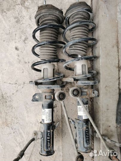 Амортизатор в сборе ford fiesta 2015