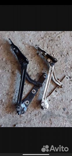 Петля багажника правая/левая Ford Focus 2 седан