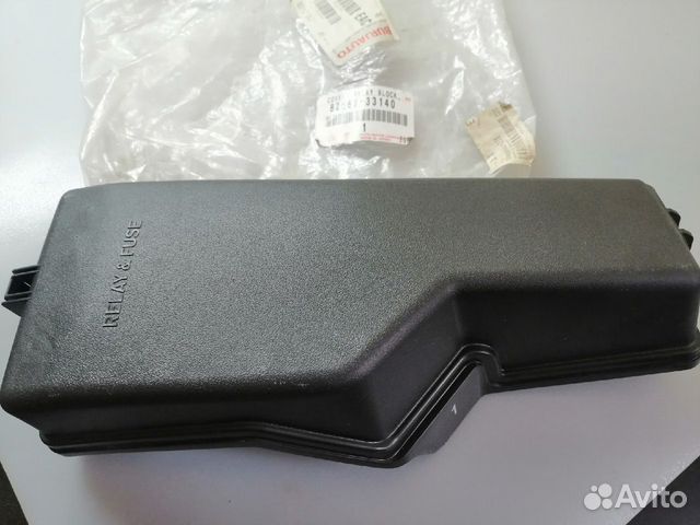 Крышка коробки предохранителей Toyota Camry