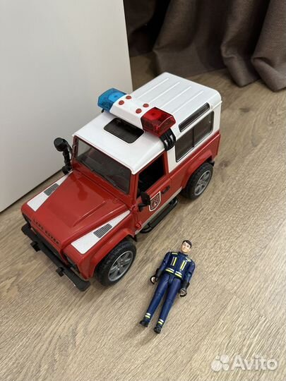 Bruder внедорожник