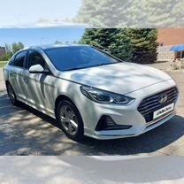 Hyundai Sonata 2.0 AT, 2019, 98 000 км, с пробегом, цена 2 250 000 руб.