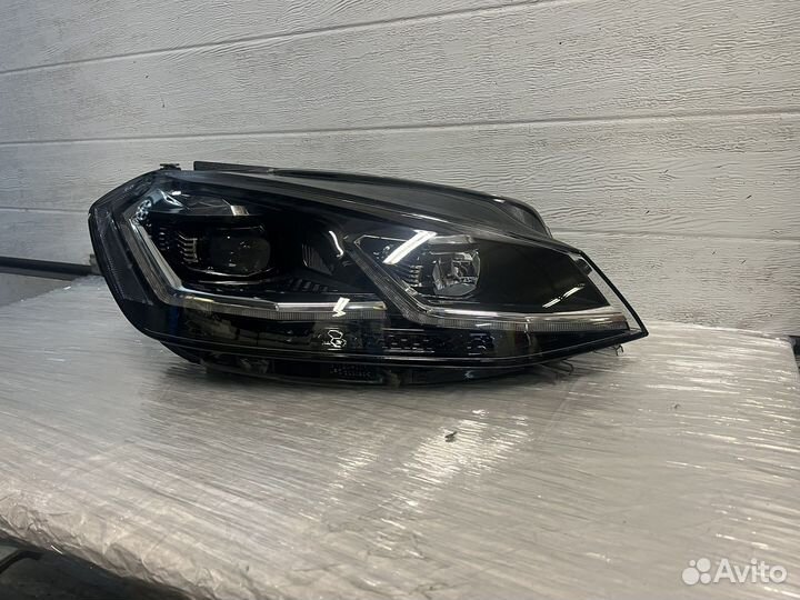 Фара правая Led VW Golf 7