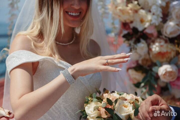 Ведущий - организатор