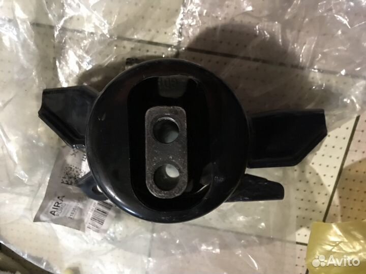 Целая опора двигателя левая KIA (21830A5100)