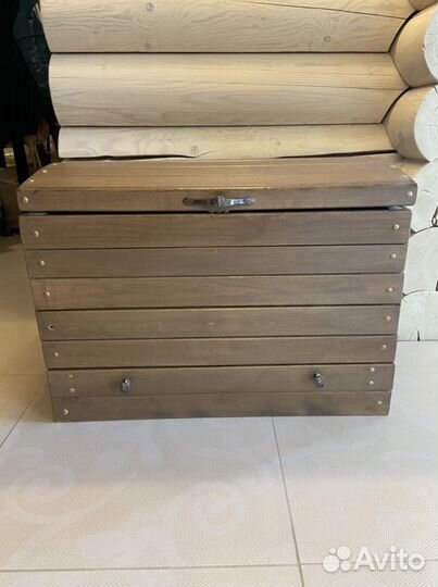 Сундук деревянный