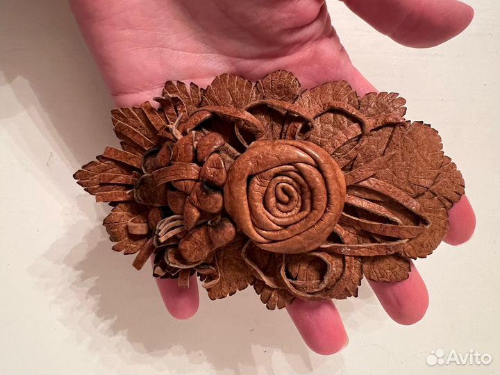 Кожаная заколка из 90-х