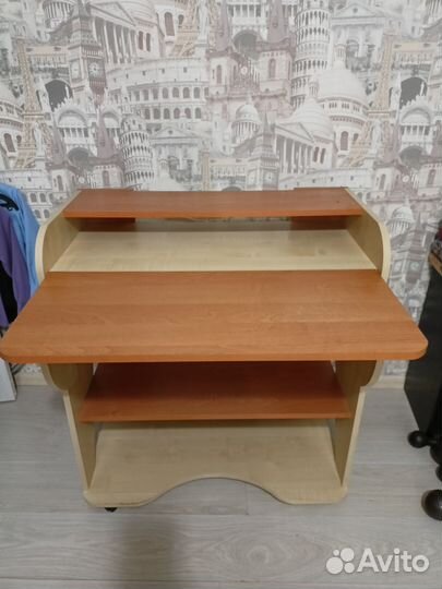 Продам письменный стол