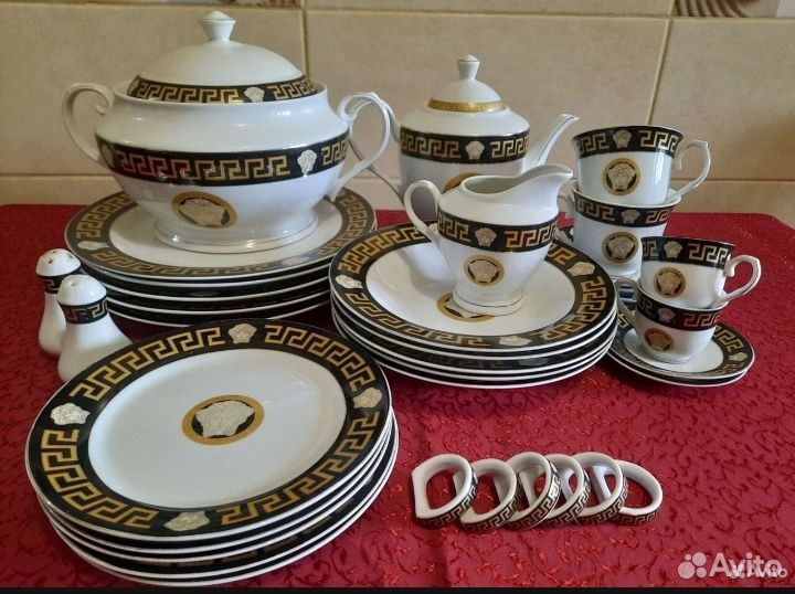 Столовый сервиз versace