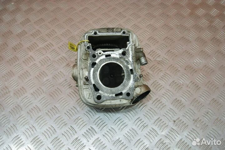 Головка задняя Suzuki Intruder 400