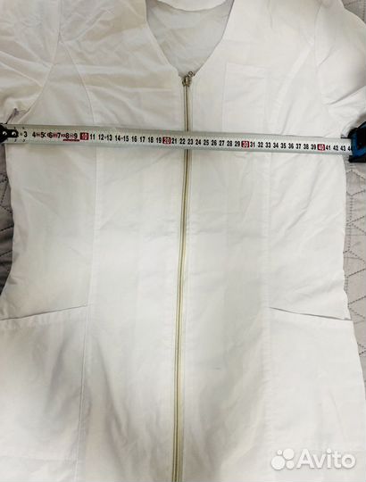 Медицинский женский белый халат 42