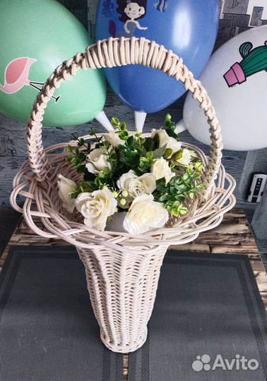 Корзина-ваза плетёная
