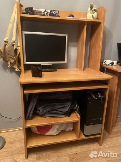 Компьютерный стол