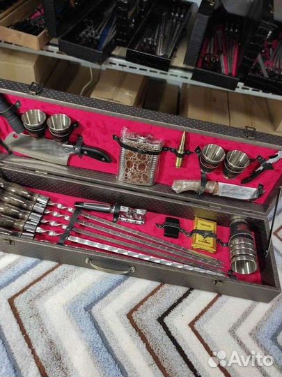 Подарочный набор в чемодане