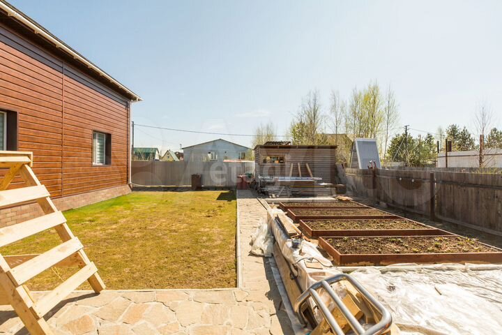 Дом 165,9 м² на участке 5,9 сот.