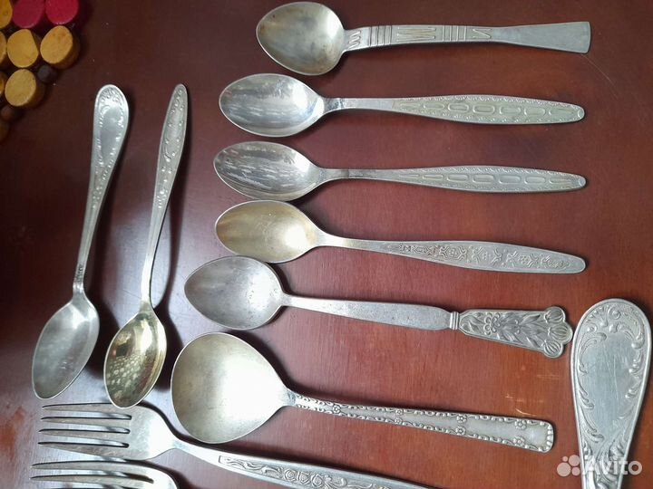 Набор столовых приборов мельхиор