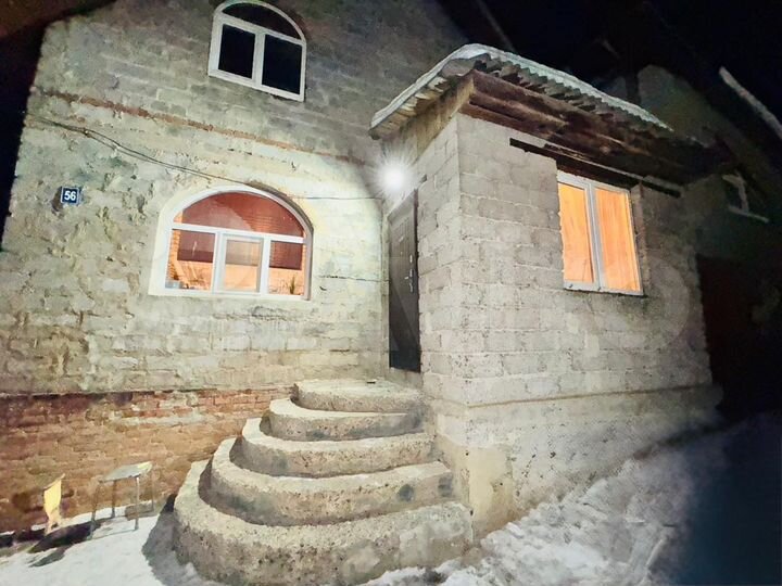 Дом 226,6 м² на участке 7,5 сот.