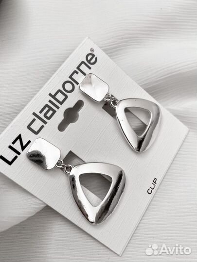 Новые клипсы Liz Claiborne треугольники