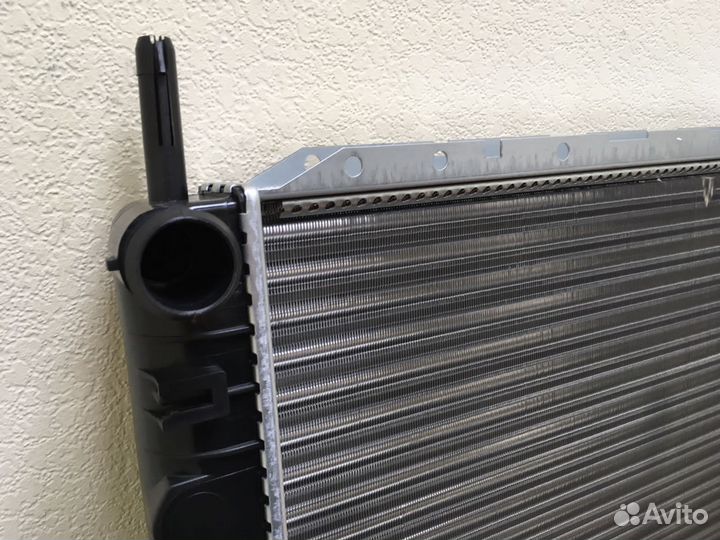 Радиатор Форд Сиерра