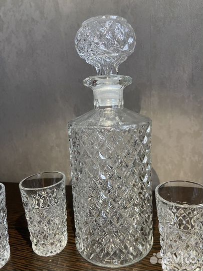 Набор графин и рюмки