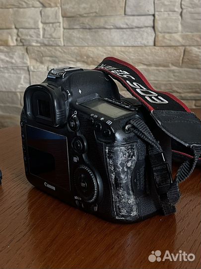 Фотоаппарат canon 5D mark iii