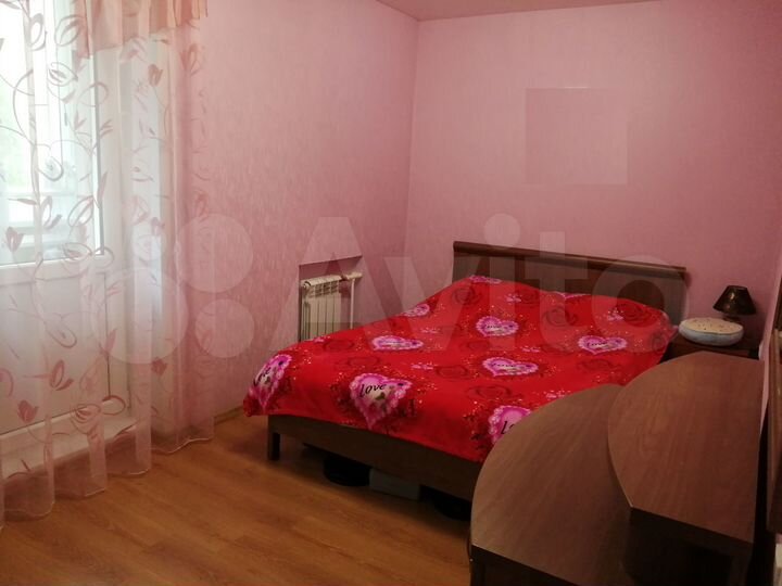 2-к. квартира, 43 м², 3/5 эт.