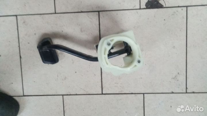 Педаль тормоза с концевиком BMW F30