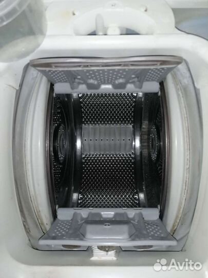 Стиральная машина Electrolux вертикальная