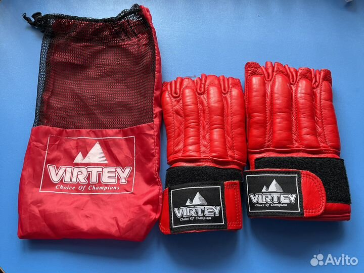 Перчатки для единоборств