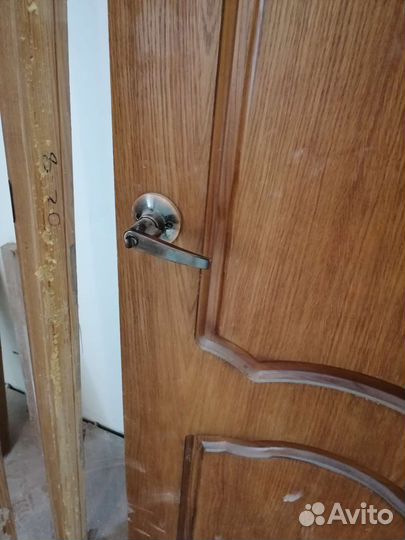 Двери входные деревянные бу