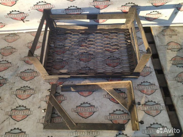 Ящик для инструментов Nissan Diesel CM89ES FE6