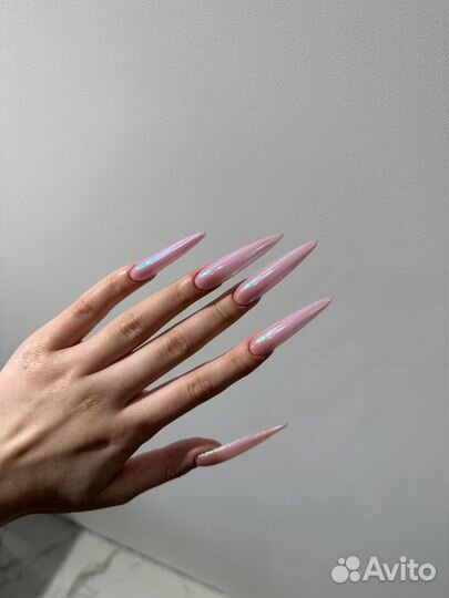 Мастер маникюра и педикюра