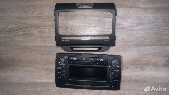 Продам авто магнитолу штатную на киа спортейдж 3