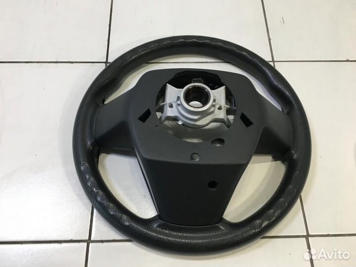 Рулевое колесо Toyota Camry XV70 (2017—2021)