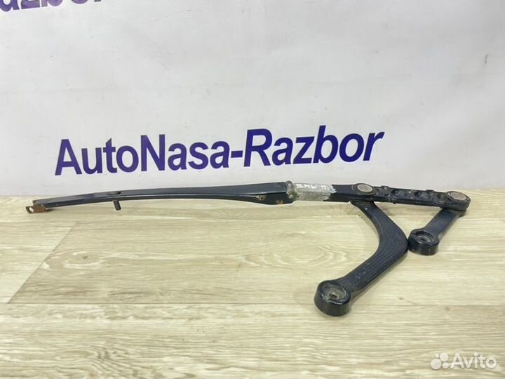 Поводок стеклоочистителя правый Bmw 523 универсал