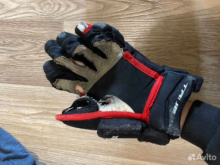 Краги хоккейные true