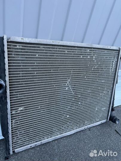 Радиатор е46